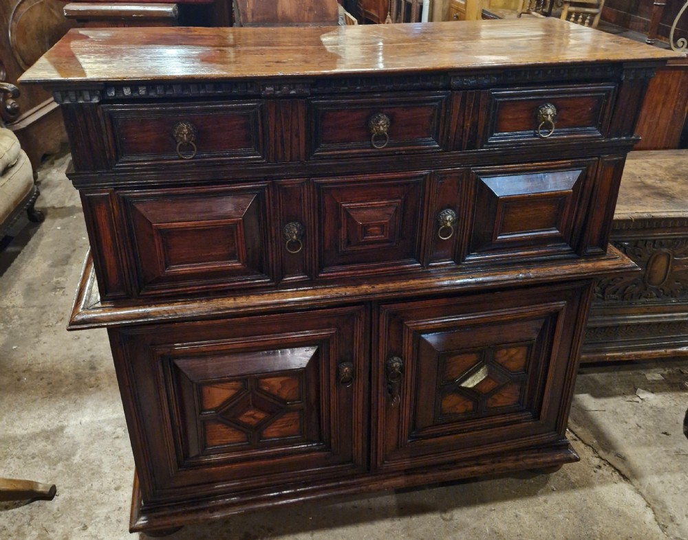 17th century chest of drawers. View II