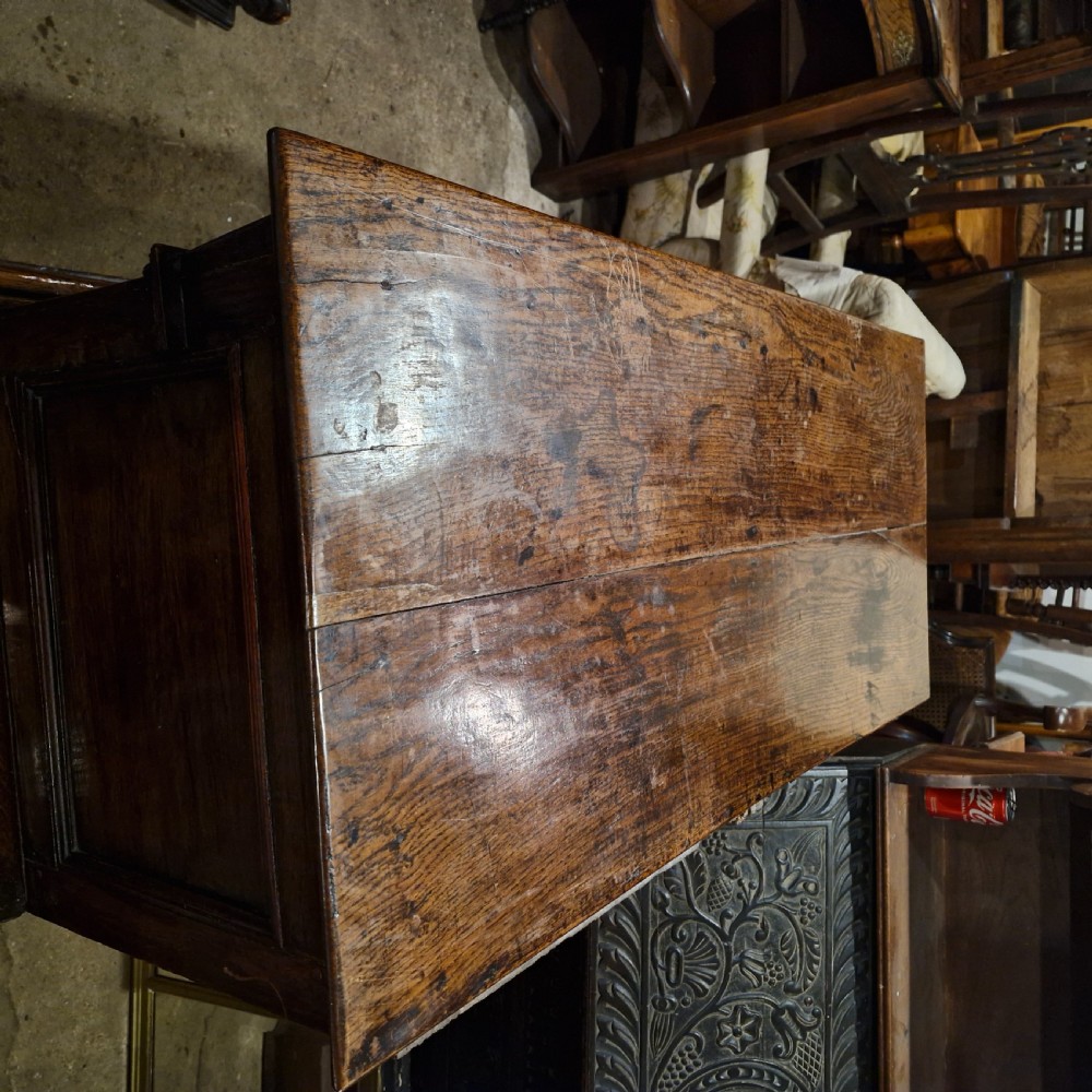 17th century chest of drawers. View VIII