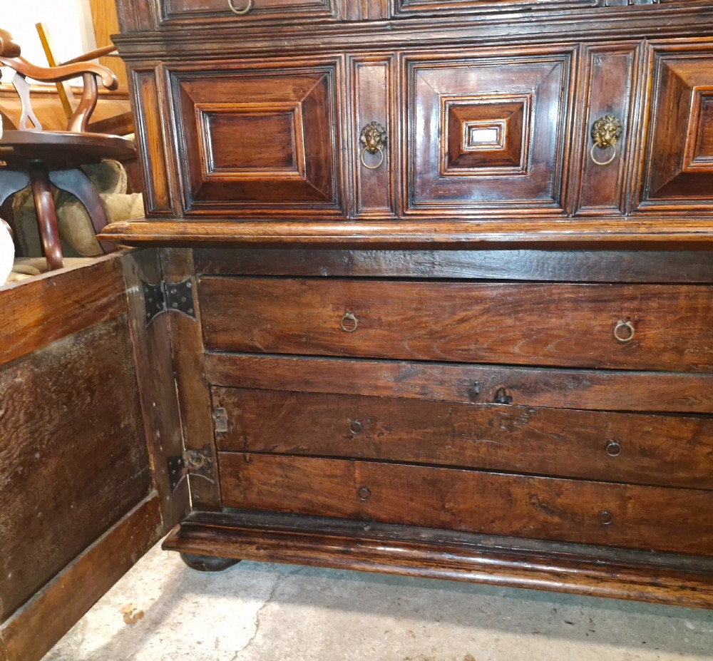 17th century chest of drawers. View XVIII