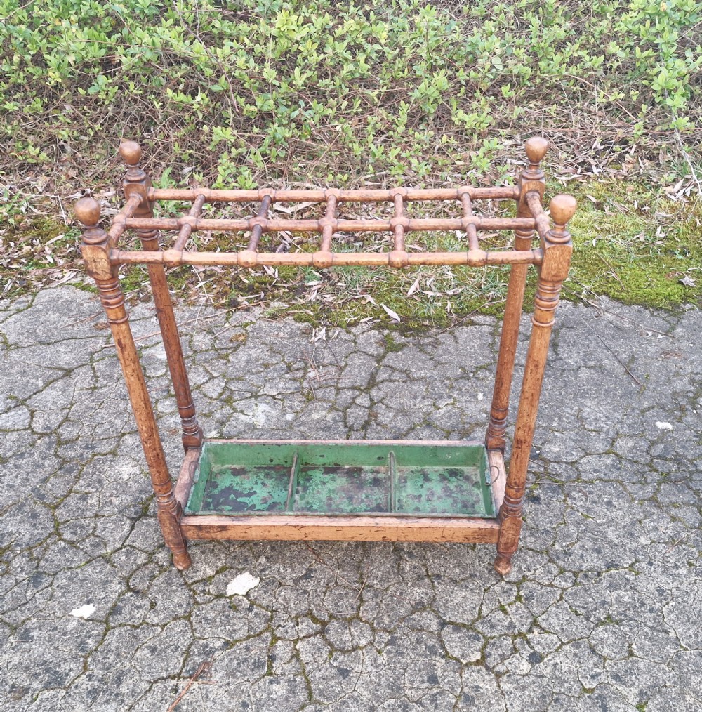 Late Victorian stick and umbrella stand View III