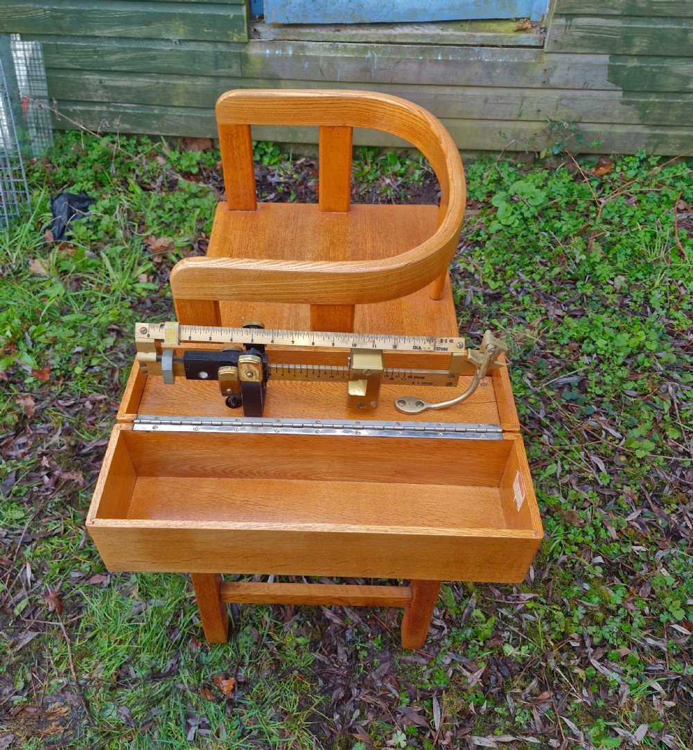 Oak Jockey weighing scales  View VI