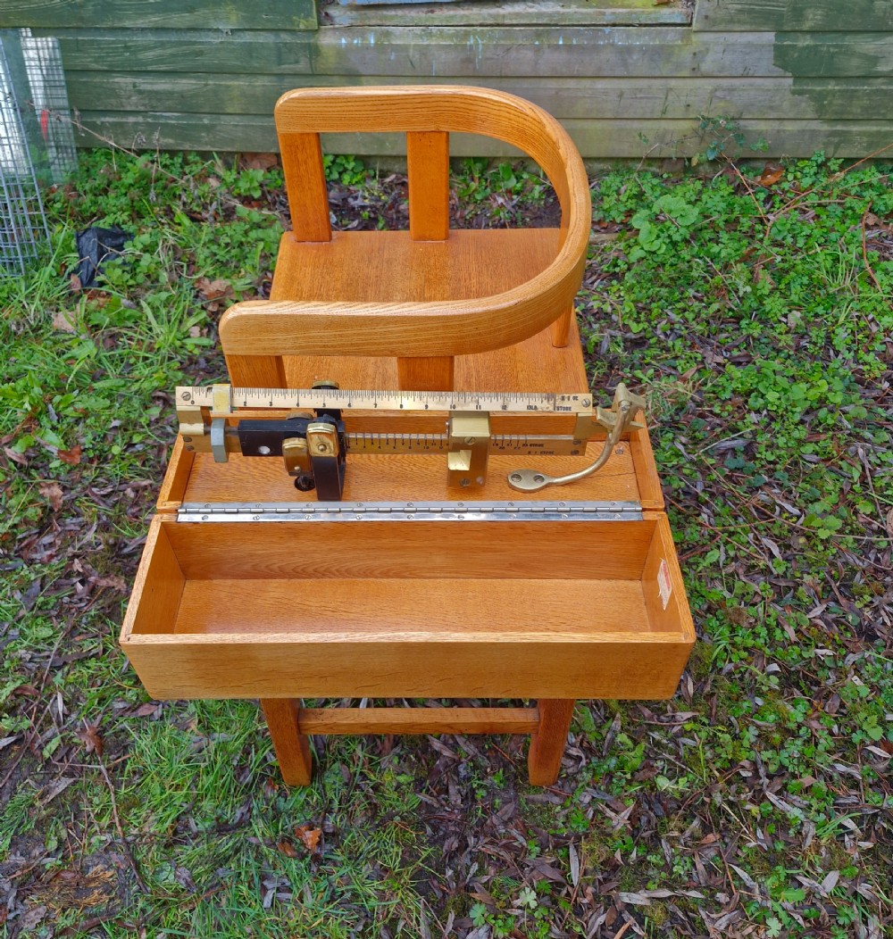 Oak Jockey weighing scales  View VII