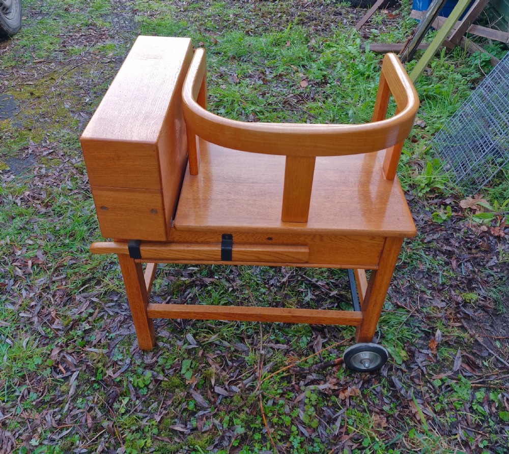 Oak Jockey weighing scales  View VIII