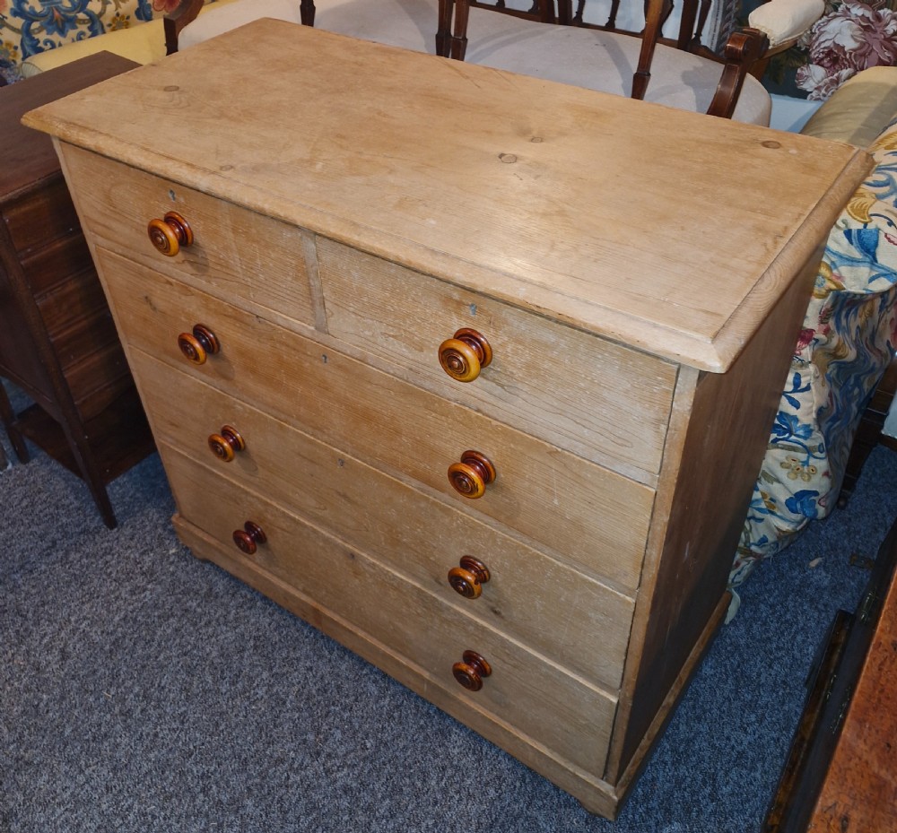 Good Victorian pine chest of drawers.  View V