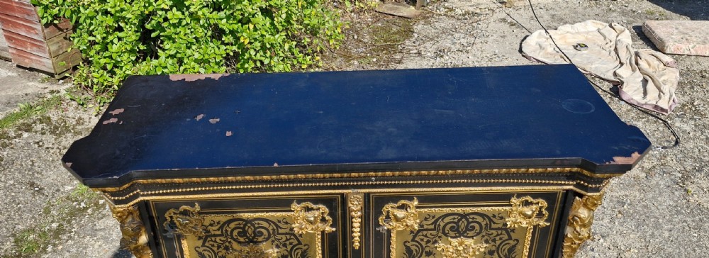 English Victorian gilt metal mounted 2 door cab View XII