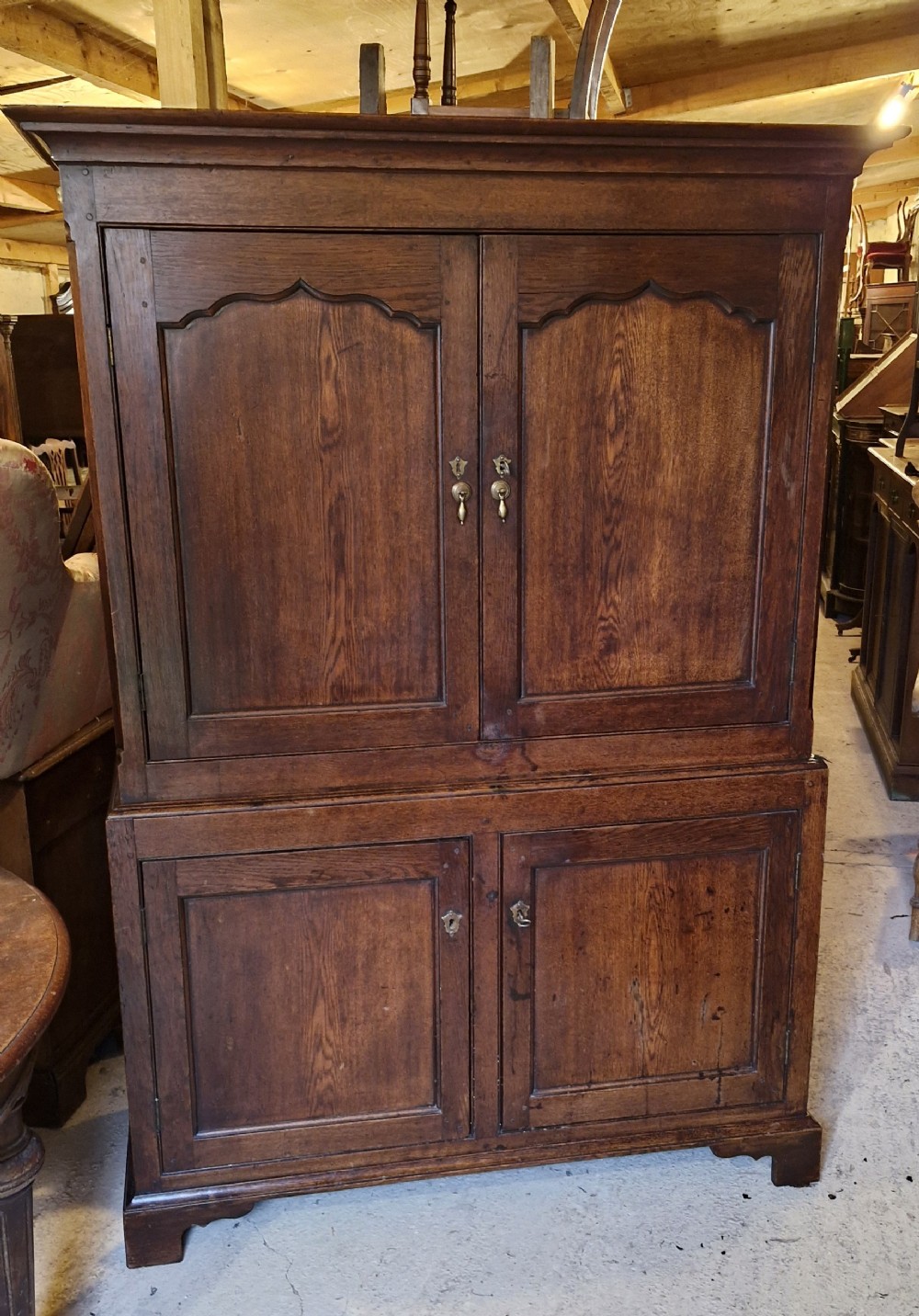 Late Georgian oak 2 part housekeepers cupboard. 