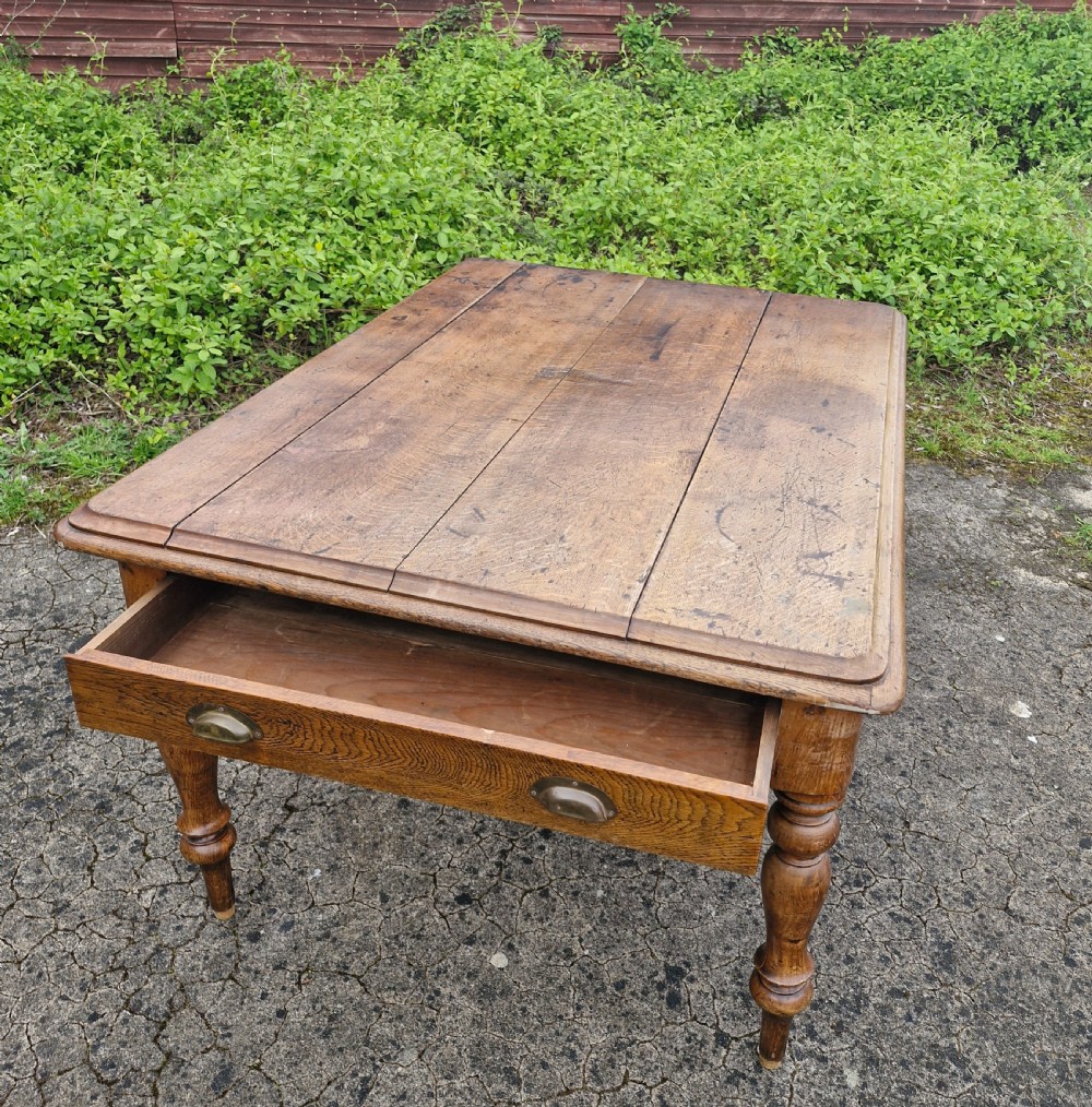 Late Victorian oak kitchen dining table. View VII