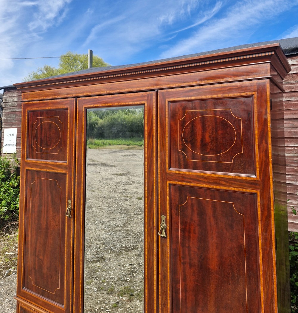Good quality Edwardian inlaid mahogany wardrobe.  View V