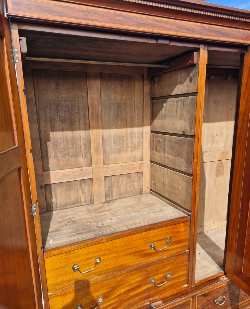 Good quality Edwardian inlaid mahogany wardrobe.  View X