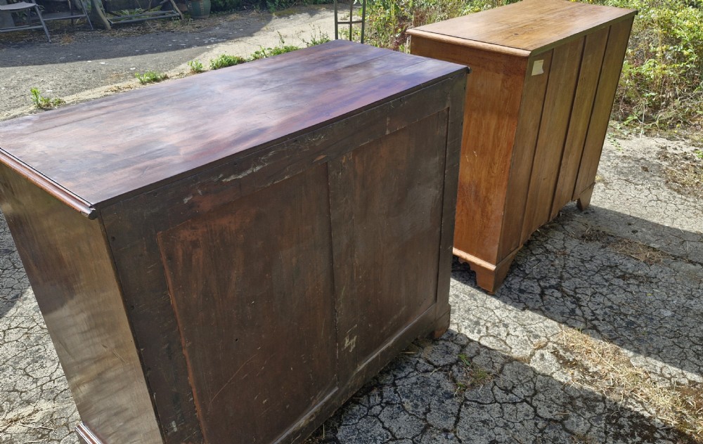 Good practical Georgian mahogany chest of drawers.  View IX
