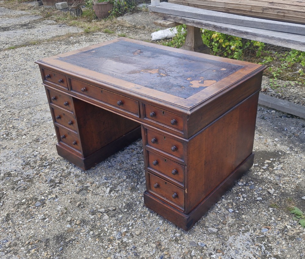 Victorian mahogany kneehole pedestal desk.  View IV