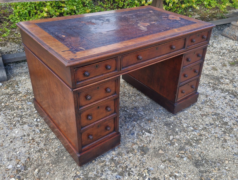 Victorian mahogany kneehole pedestal desk.  View VI