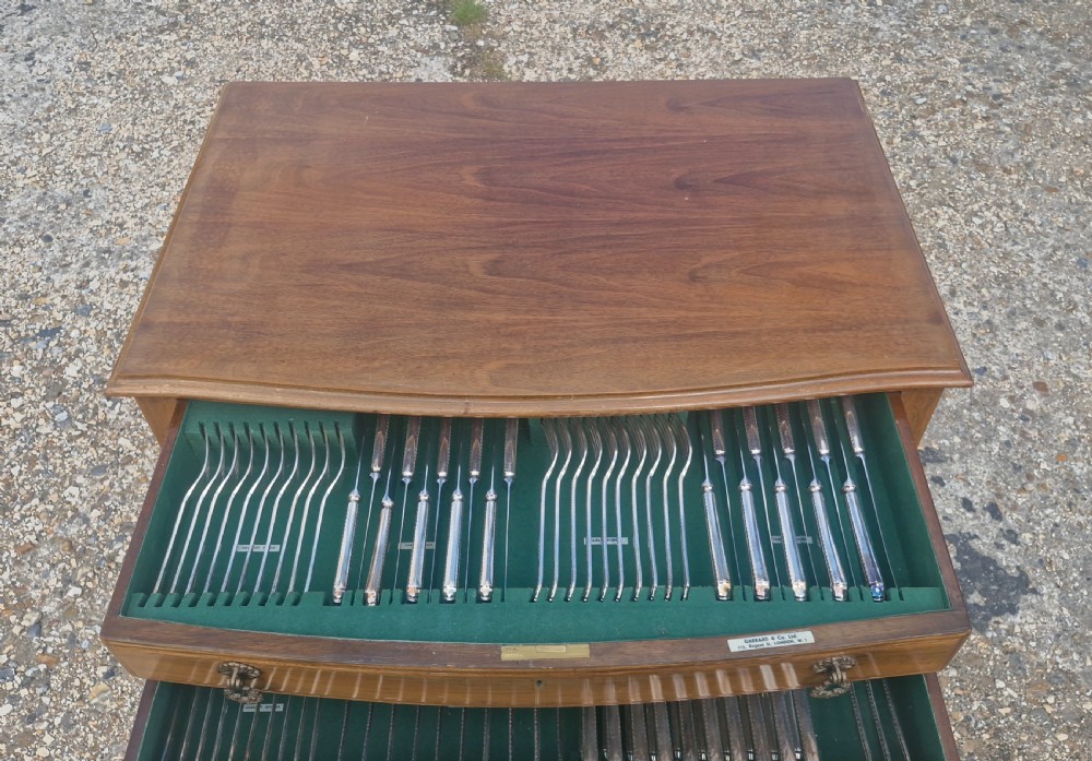 2 drawer 10 place settings canteen of cutlery by Garrards London. View VIII