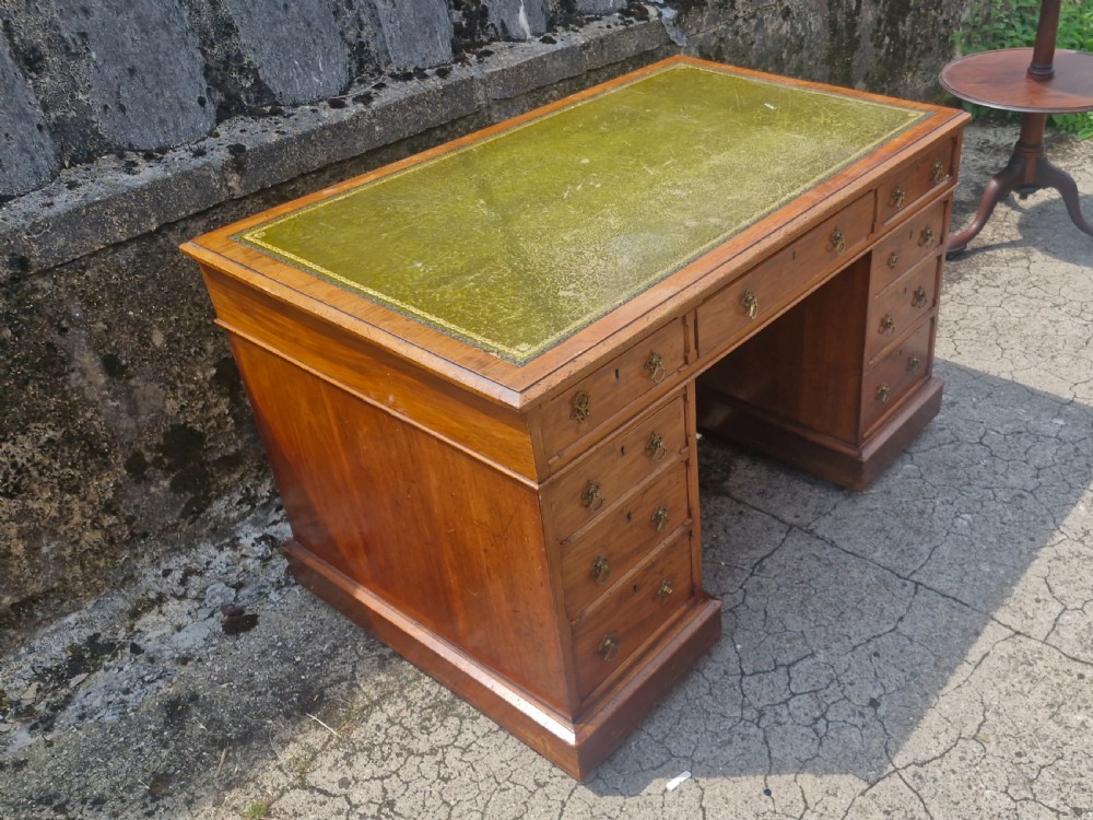 Victorian mahogany kneehole pedestal writing desk.  View III