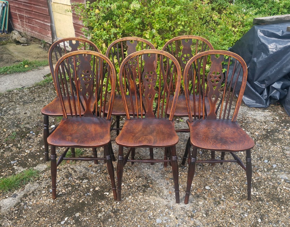 Lovely set of 6 Early Victorian Windsor wheel back farmhouse kitchen chairs. View V