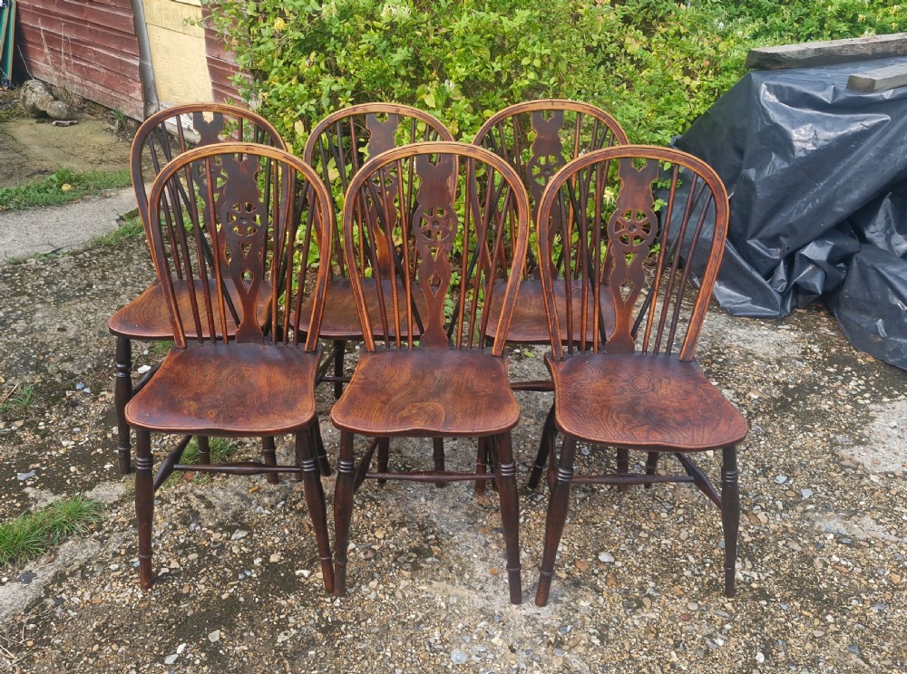 Lovely set of 6 Early Victorian Windsor wheel back farmhouse kitchen chairs. View VI