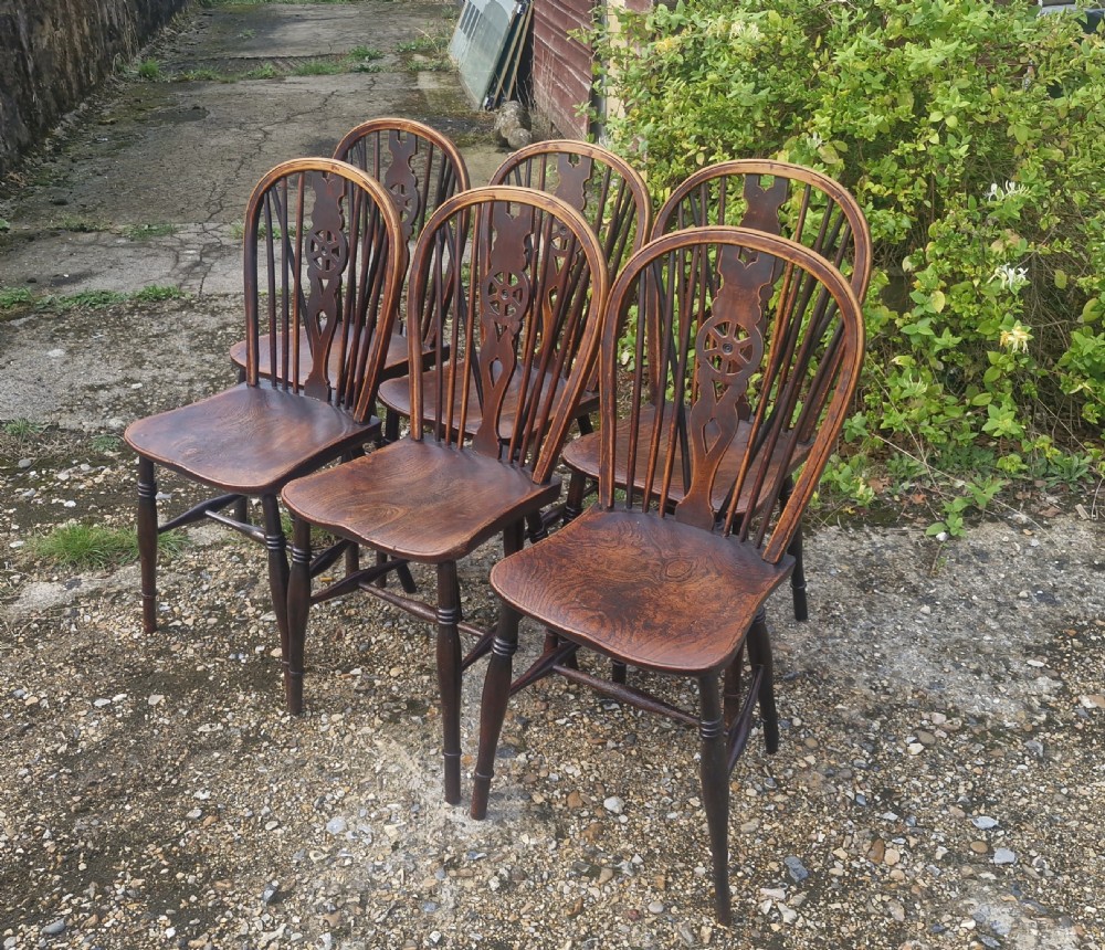 Lovely set of 6 Early Victorian Windsor wheel back farmhouse kitchen chairs. View VIII