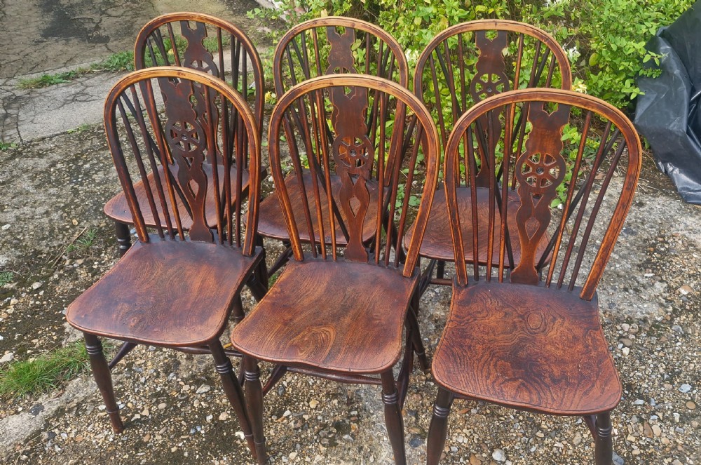 Lovely set of 6 Early Victorian Windsor wheel back farmhouse kitchen chairs. View IX