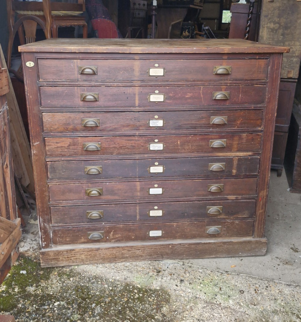 Very large Edwardian 8 drawer plan chest. 