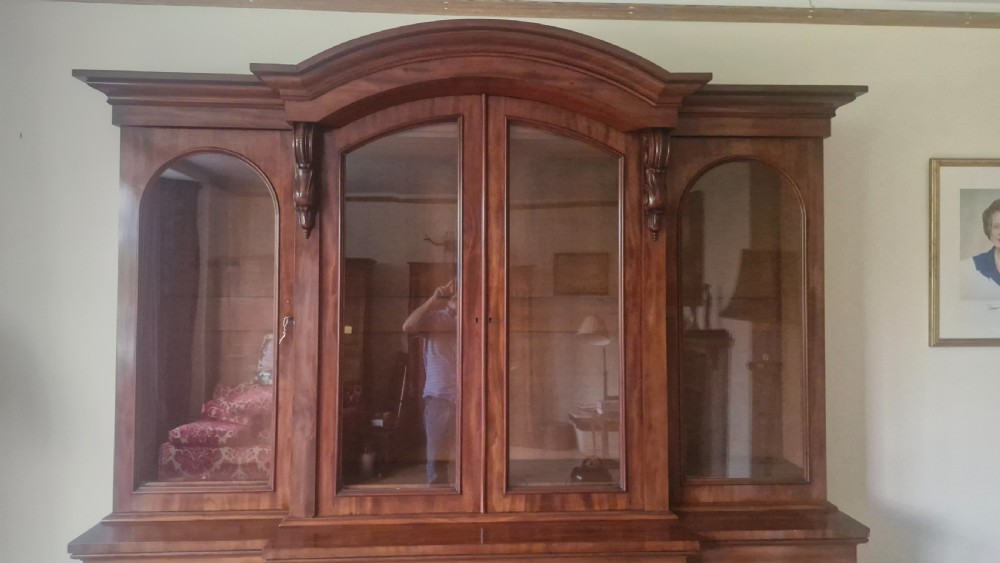 Large Mid 19th century mahogany breakfront library bookcase.  View VI