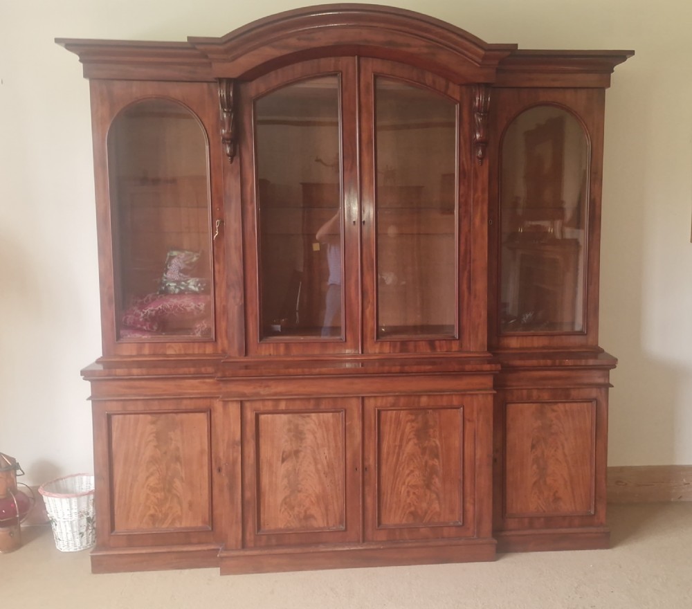 Large Mid 19th century mahogany breakfront library bookcase. 
