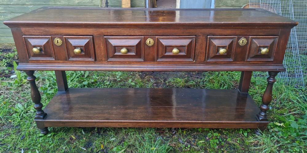 Solid Oak 3 drawer dresser base. View V