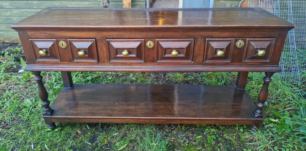 Solid Oak 3 drawer dresser base. View VII