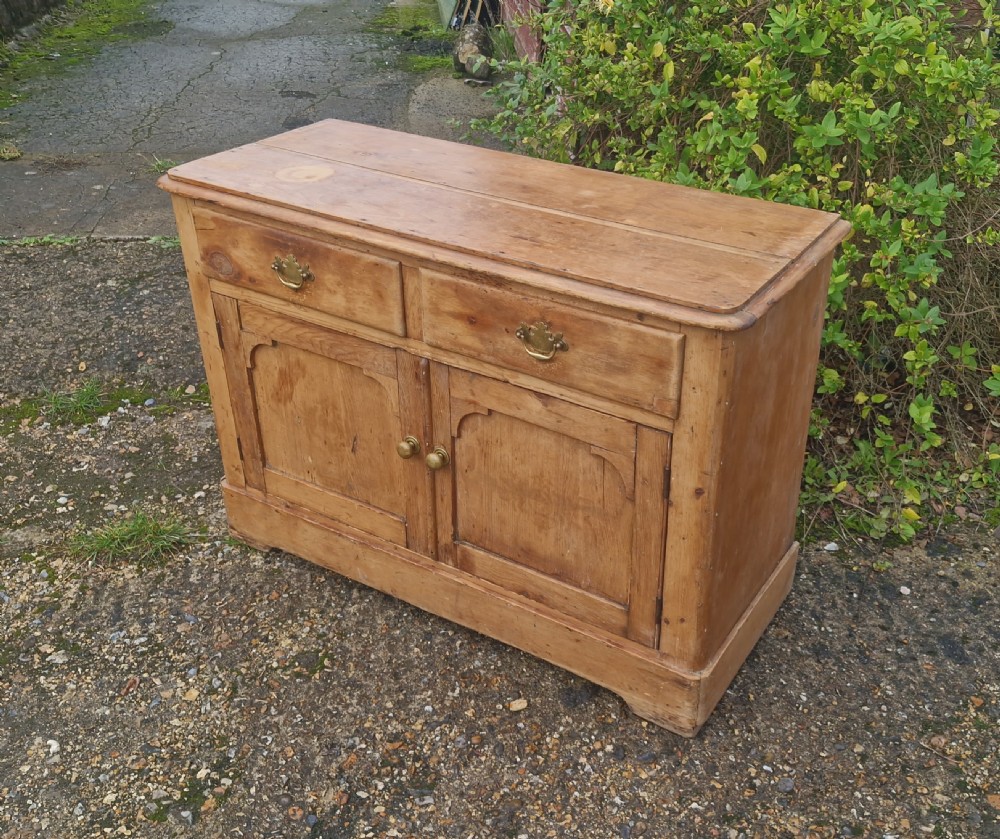 Late 19th century cottage pine dresser.  View V