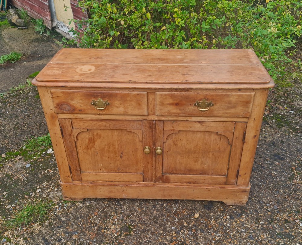 Late 19th century cottage pine dresser.  View VI