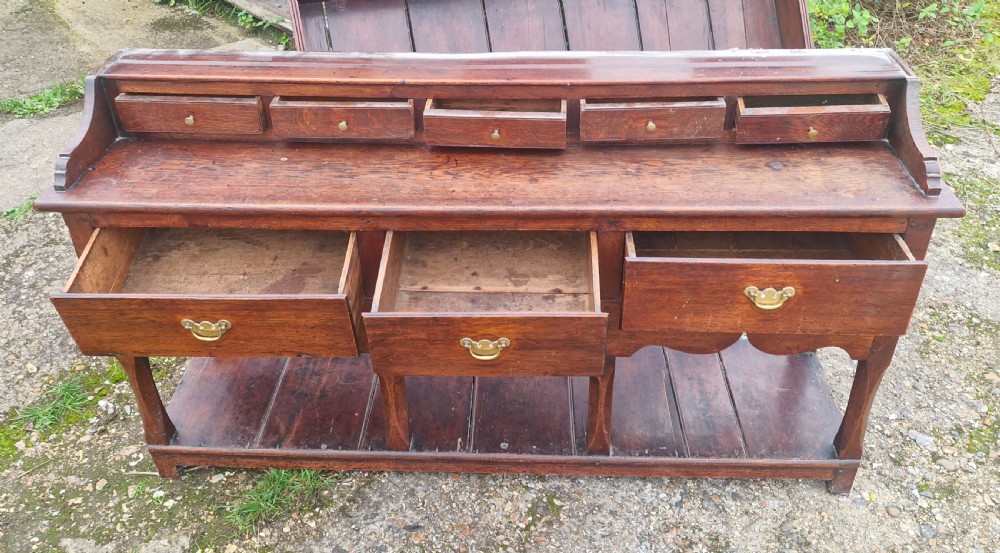 Early 19th century oak 2 part Welsh dresser.  View X
