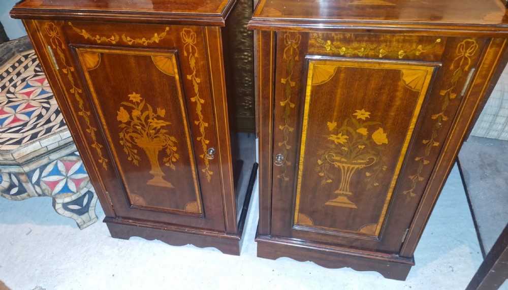 Pair of Edwardian inlaid mahogany bedside cabinets. View IV