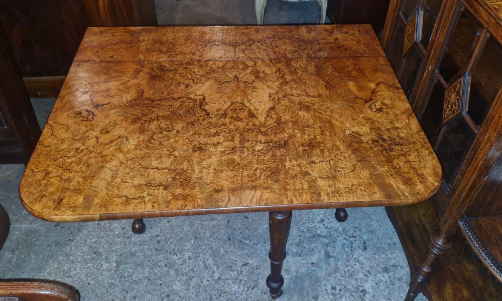 Victorian burr walnut Sutherland table. View XVI