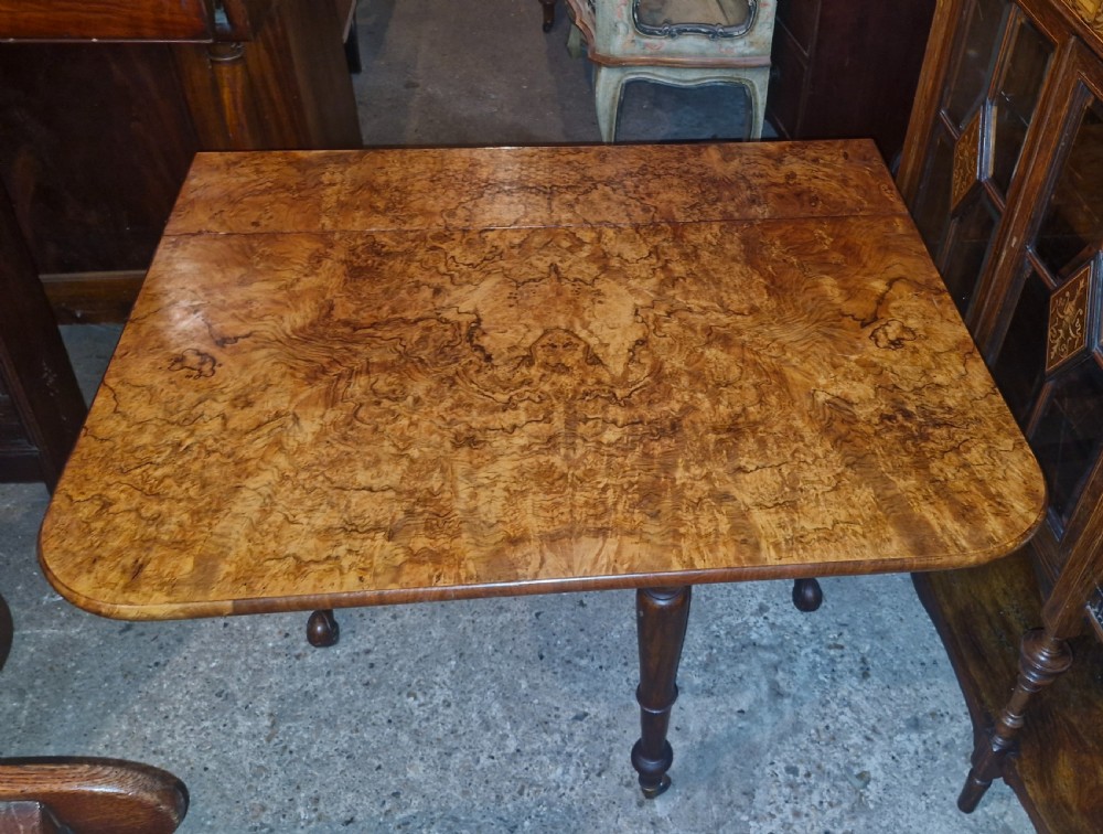 Victorian burr walnut Sutherland table. View XVII