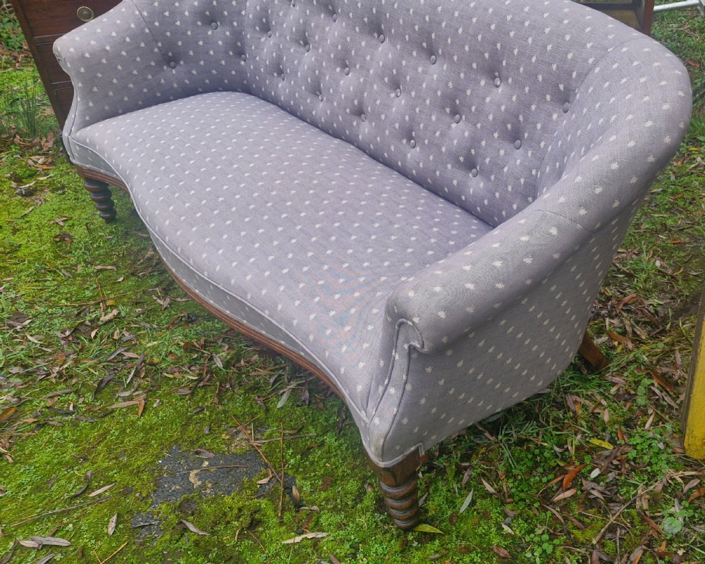 Mid 19th century rosewood sofa with Bobbin turned legs. View VI