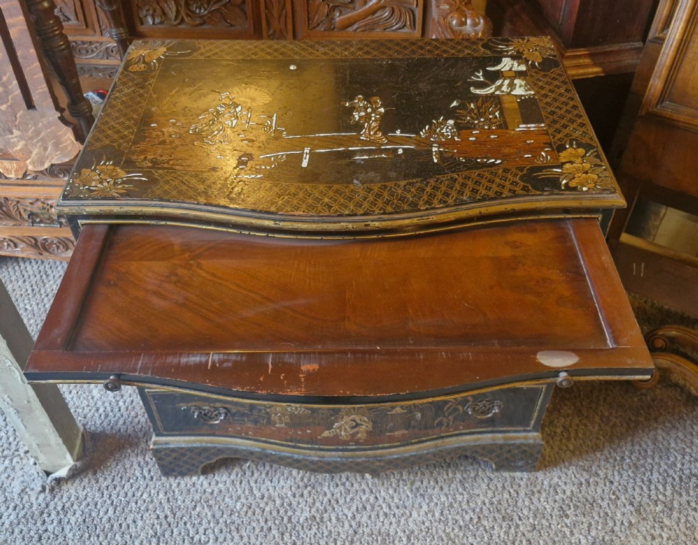 Lacquered 2 drawer chest. View V
