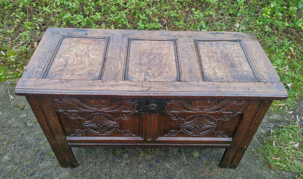 Early 18th century panelled oak coffer.  View IX