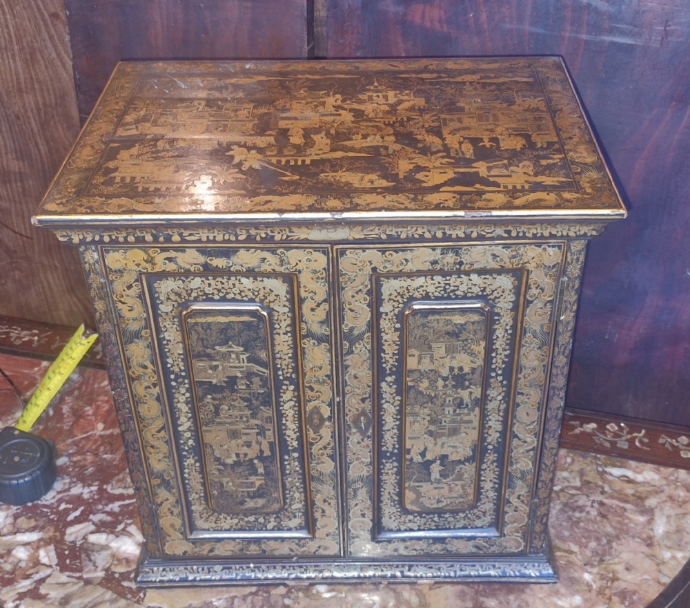Late 19th century Chinese Cantonese decorated lacquered table cabinet. 