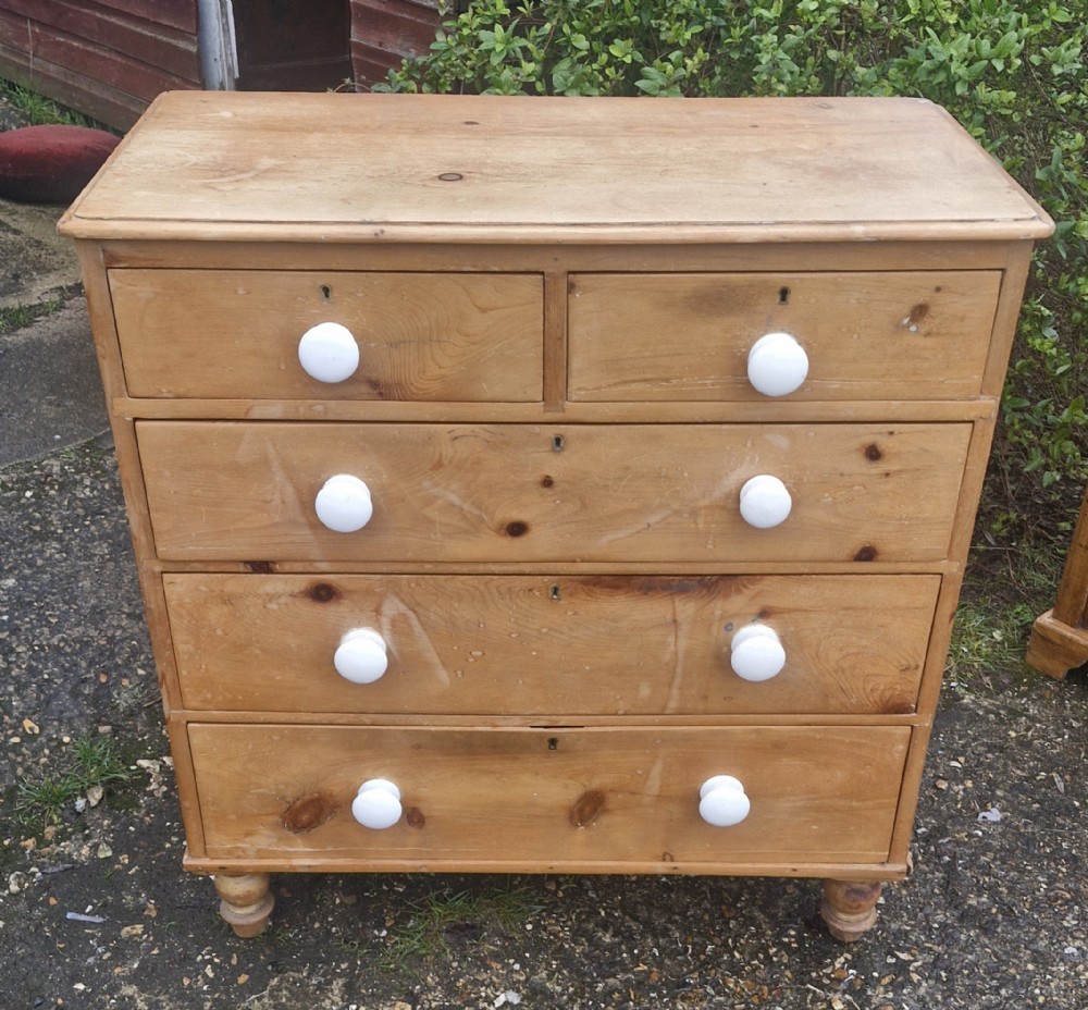 Late Victorian pine chest of drawers. 
