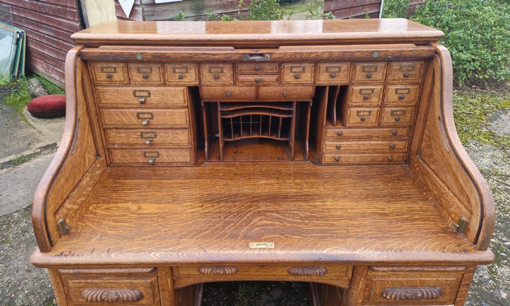 Good oak Roll top pedestal desk. View XIII