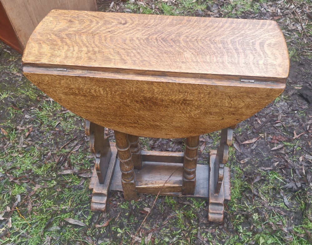 Small drop flap occasional table.