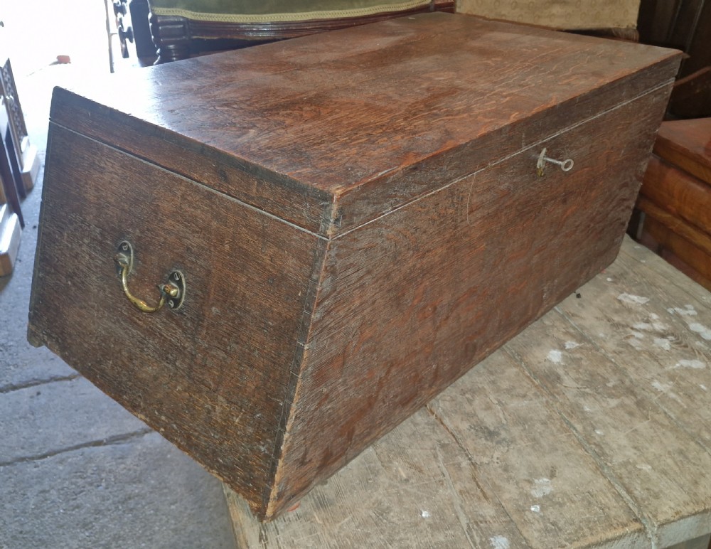 Rare Regency oak coaching trunk - great coffee table. 
