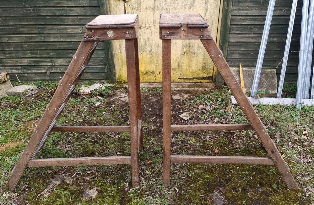 Pair of Edwardian oak library steps - missing the poles.  View XI