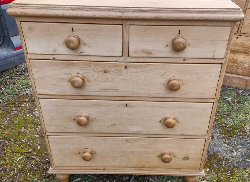 Victorian pine chest of drawers.  View IV