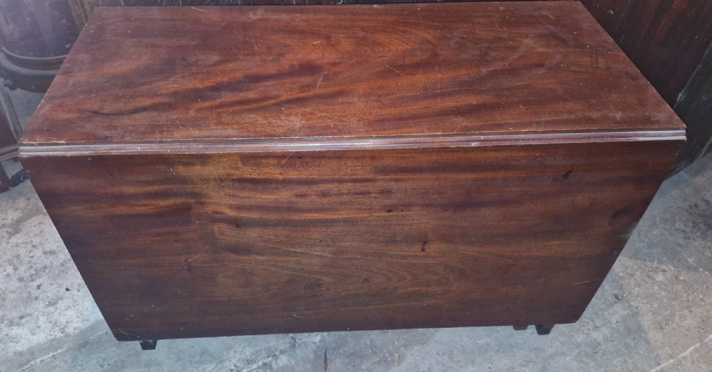 Useful and practical early 19th century mahogany drop flap dining table.  View IV