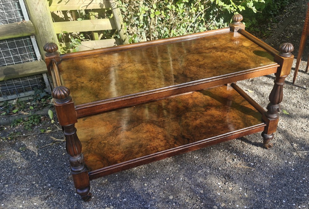 Useful burr walnut 2 tier side table. 