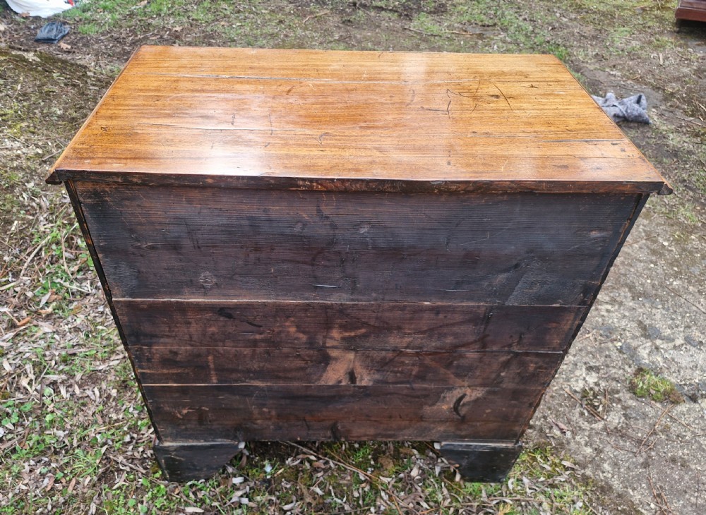 Late Georgian mahogany chest of 4 drawers.  View IV