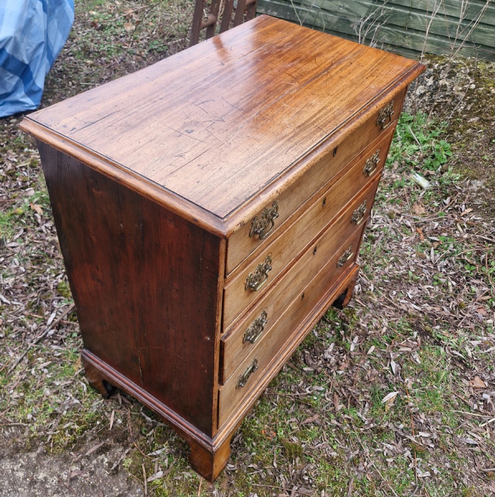 Late Georgian mahogany chest of 4 drawers.  View VII