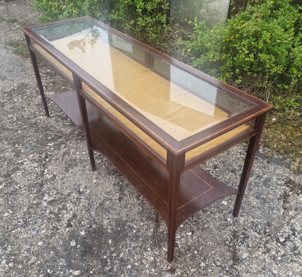 Inlaid mahogany double bijouterie display table. View VI