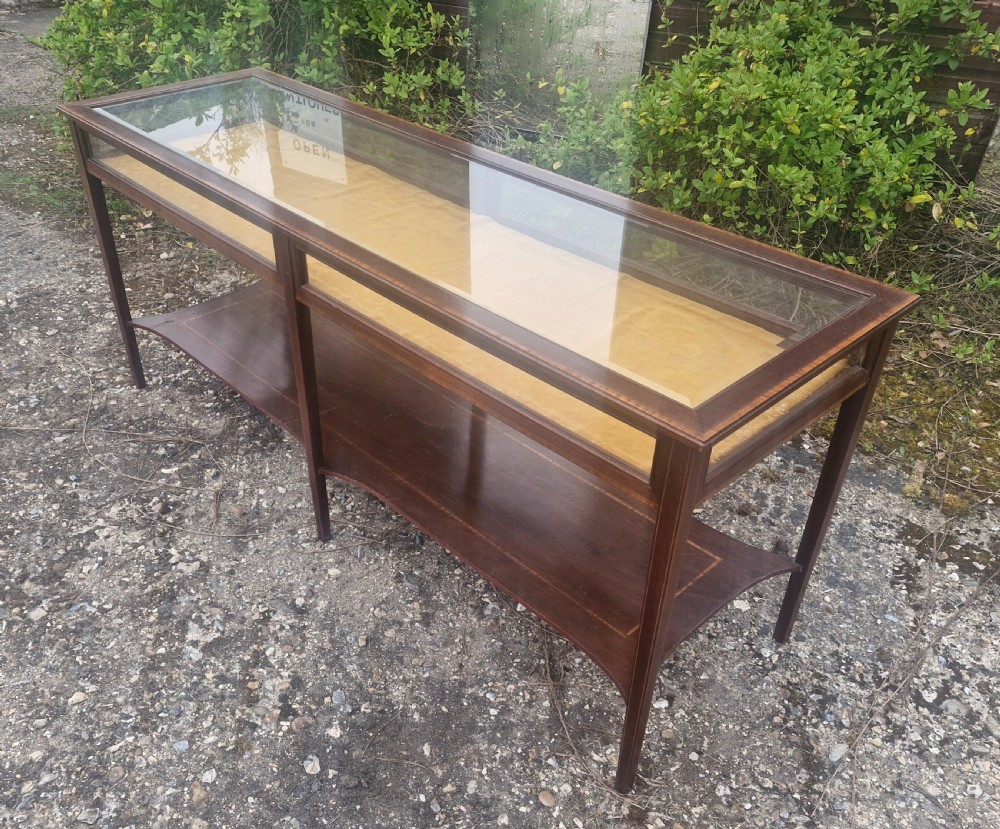Inlaid mahogany double bijouterie display table. View XVIII