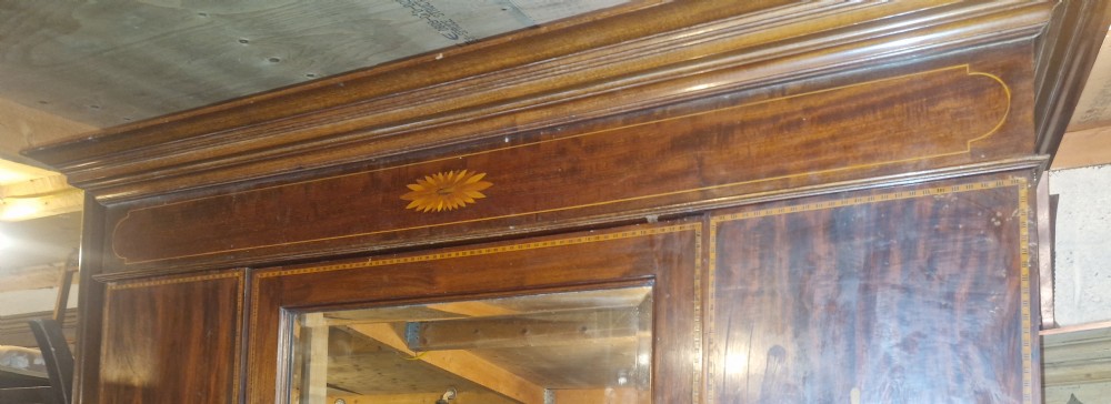 Edwardian inlaid mahogany mirror door wardrobe.  View XII